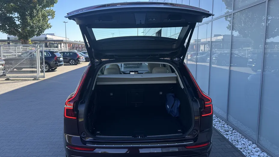 VOLVO XC60 XC60 T8 Plug-In Hybrid AWD Ultra Bright aut