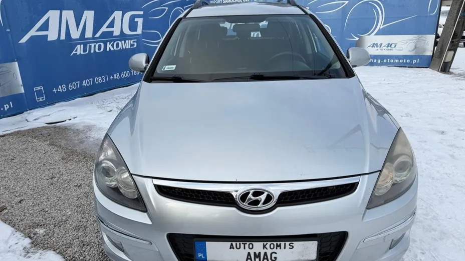 HYUNDAI i30 -