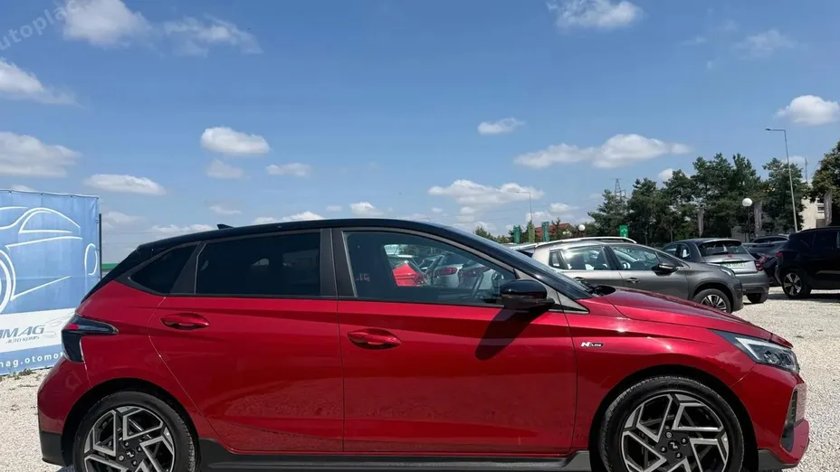 HYUNDAI i20 -