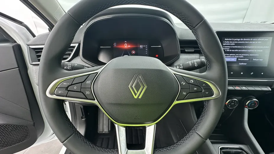 RENAULT Clio -