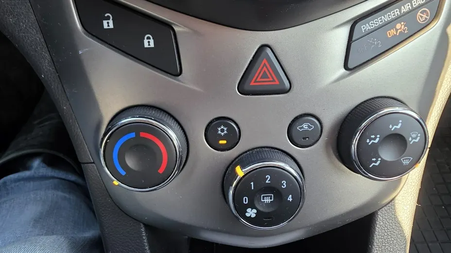 CHEVROLET Aveo -