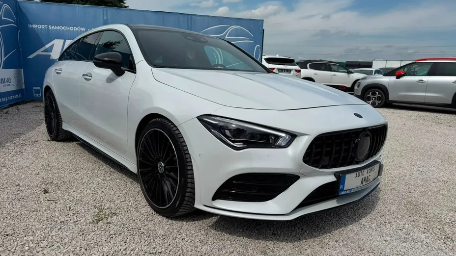 MERCEDES-BENZ CLA -