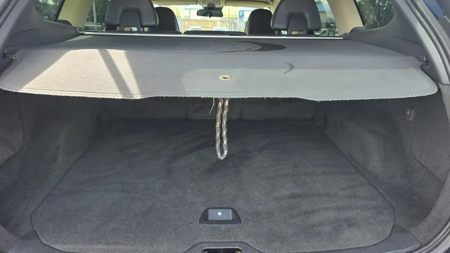 VOLVO XC60 -