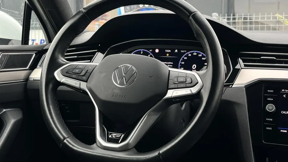 VOLKSWAGEN Passat Passat 2.0 TDI 4Mot. R-Line Edition DSG