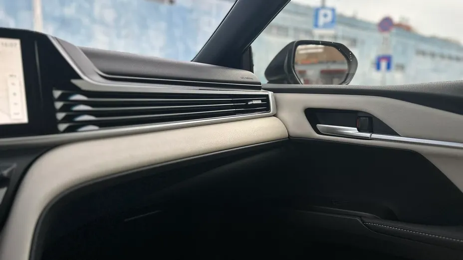 TOYOTA Camry Camry 2.5 Hybrid Dynamic Force Prestige e-CVT