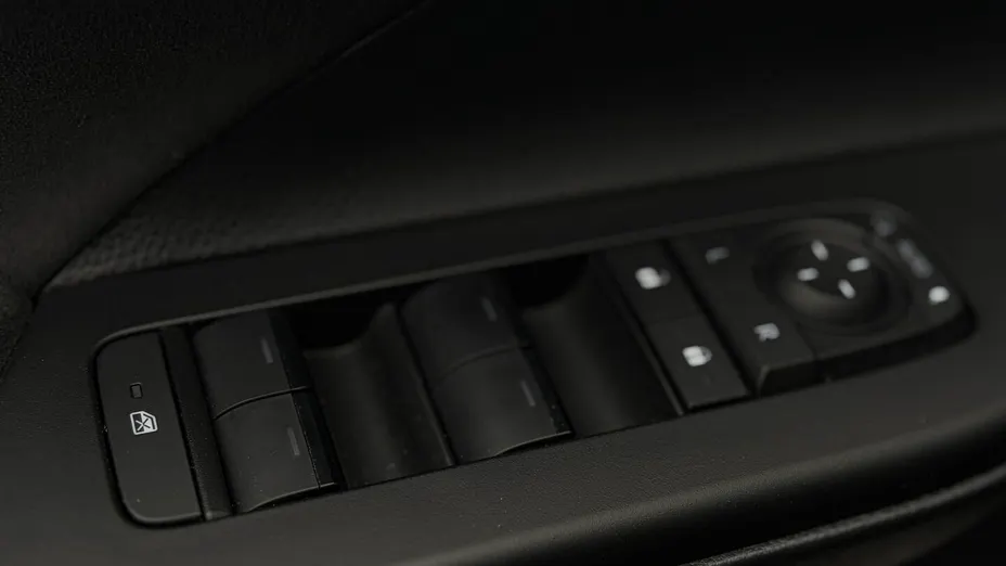 TOYOTA C-HR C-HR 2.0 PHEV Dynamic Force Tokyo Edition