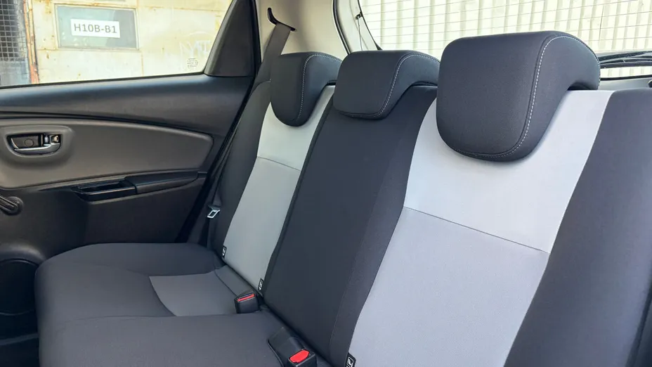 TOYOTA Yaris Yaris 1.5 Premium