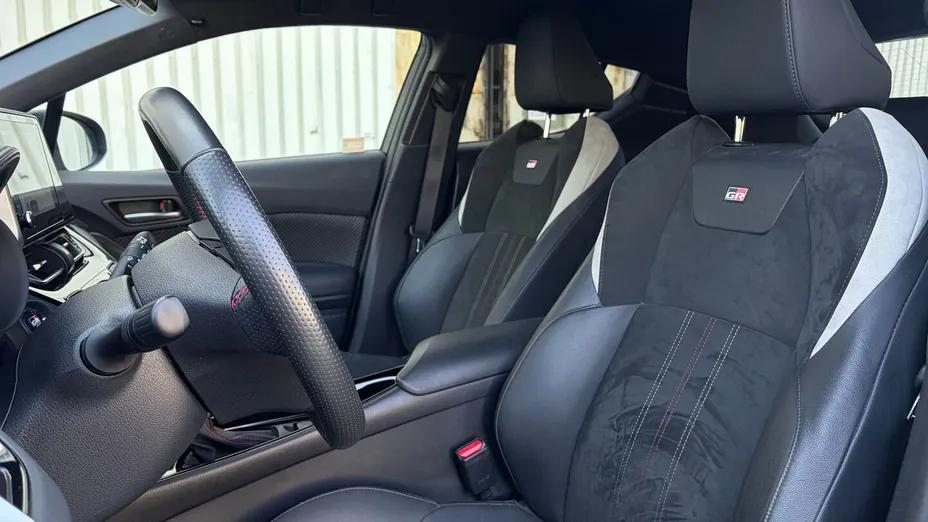 TOYOTA C-HR C-HR 2.0 Hybrid GR Sport