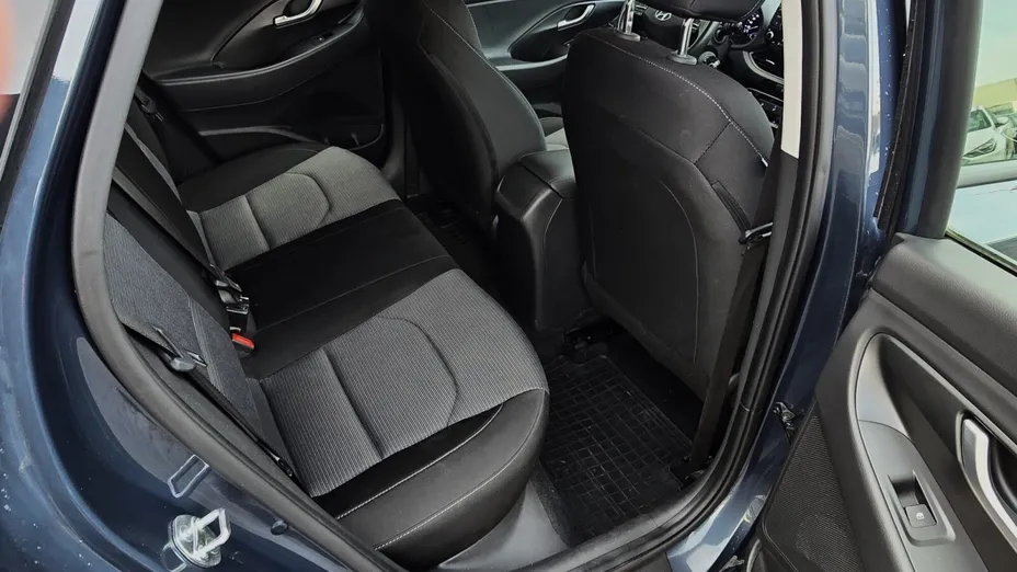 HYUNDAI i30 i30 1.5 T-GDI 48V Smart