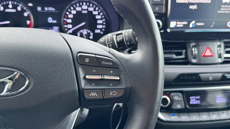HYUNDAI i30 i30 1.5 T-GDI 48V Smart
