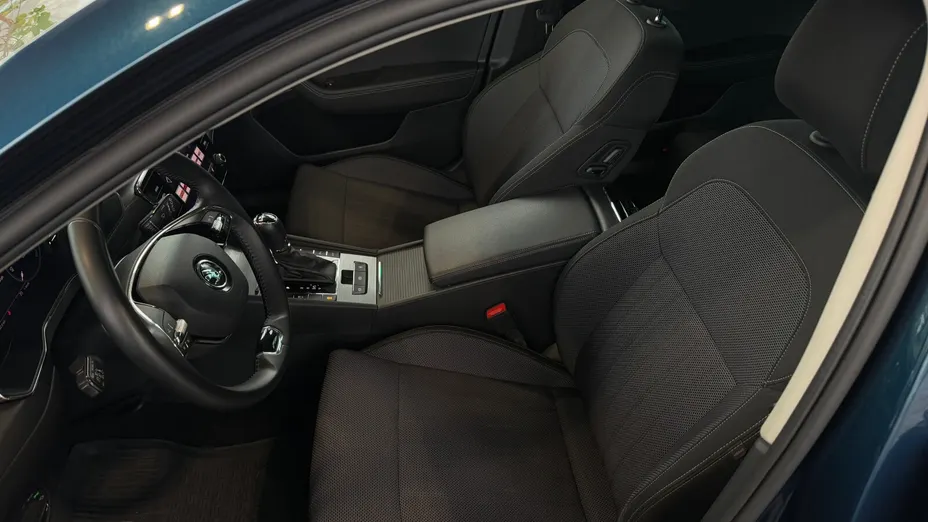 SKODA Superb Superb 2.0 TDI SCR Style DSG