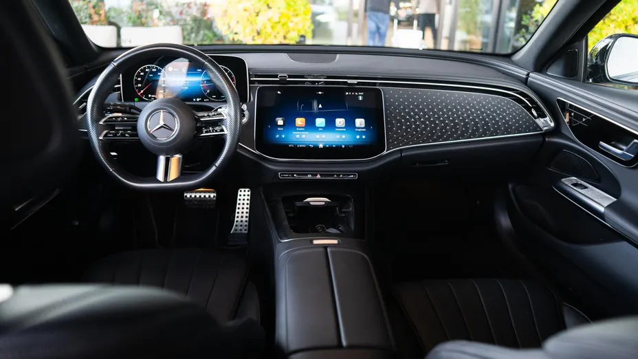 MERCEDES-BENZ E Klasa E 220 d mHEV 4-Matic AMG 9G-Tronic