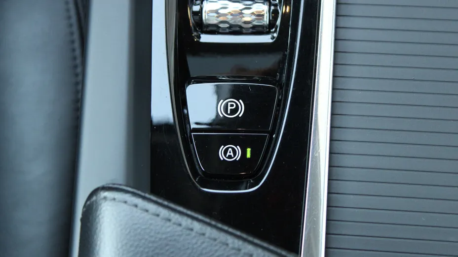 VOLVO V60 V60 D3 AWD Momentum Pro aut