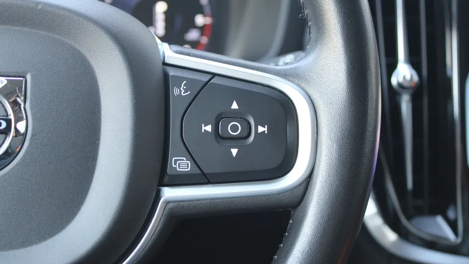 VOLVO V60 V60 D3 AWD Momentum Pro aut