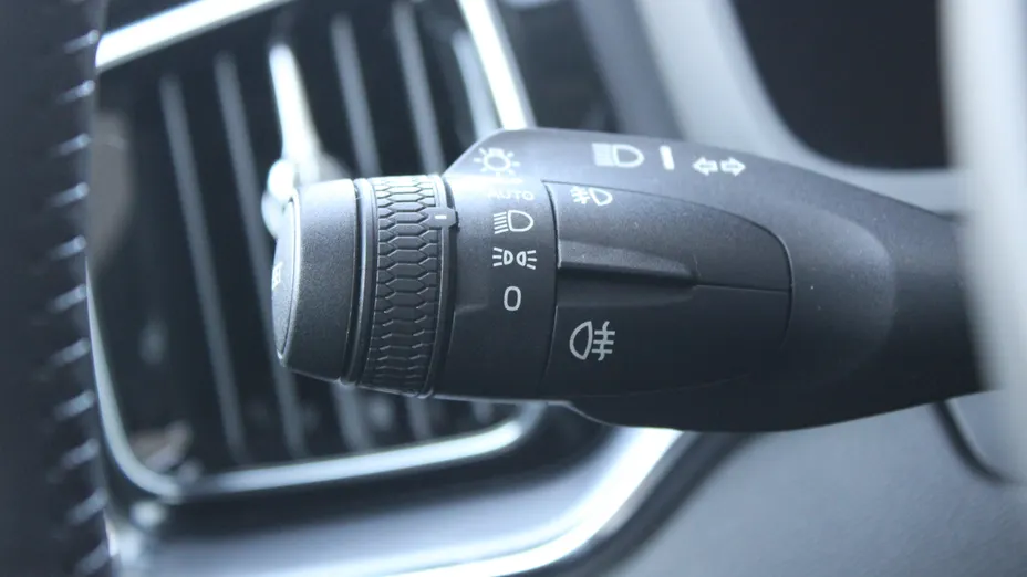 VOLVO V60 V60 D3 AWD Momentum Pro aut