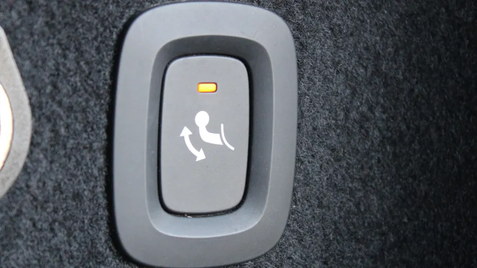 VOLVO V60 V60 D3 AWD Momentum Pro aut