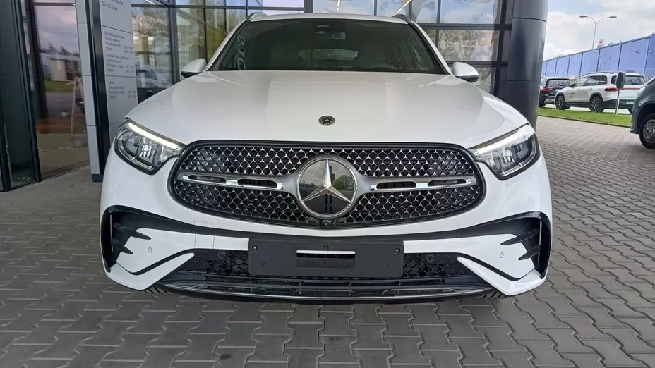 MERCEDES-BENZ GLC -