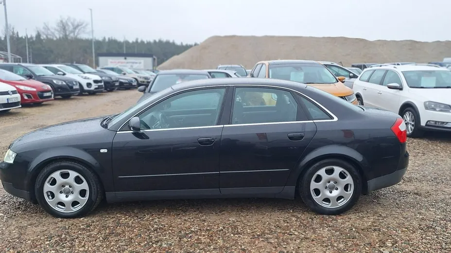 AUDI A4 -