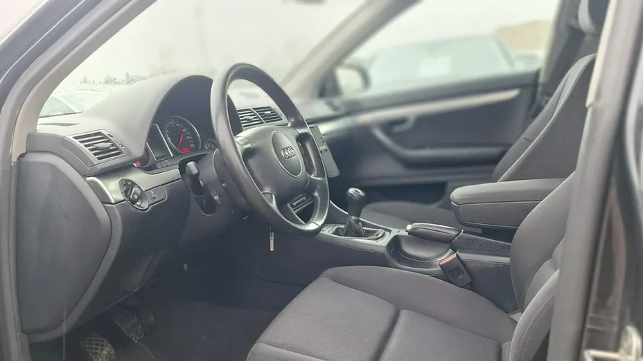 AUDI A4 -