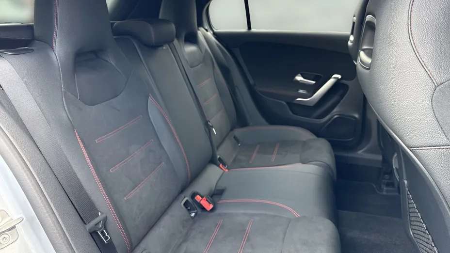 MERCEDES-BENZ A Klasa A 200 AMG Line 7G-DCT