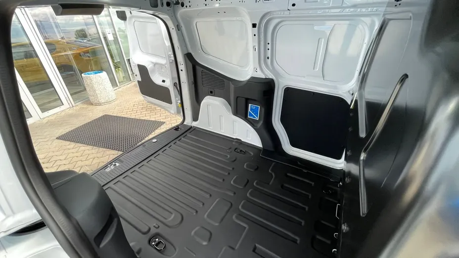 FORD Transit Courier Transit Courier EV Trend Nowy