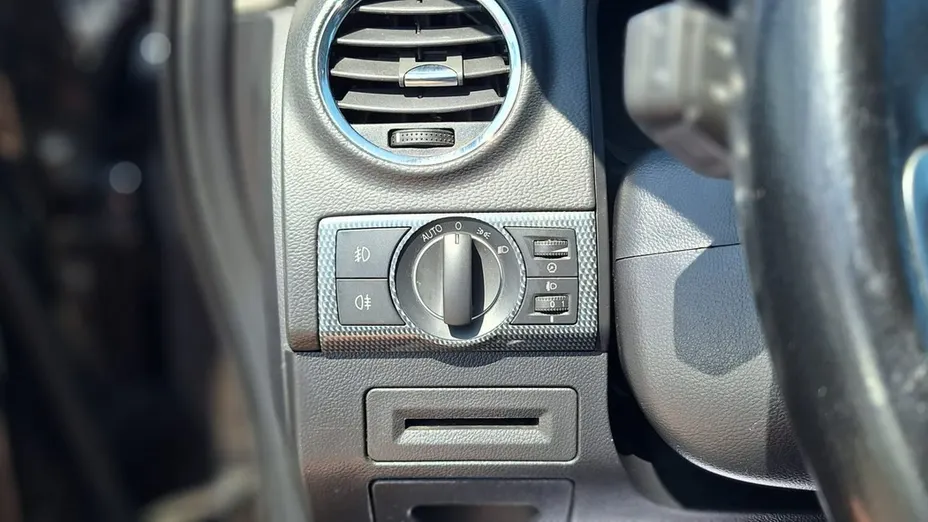 OPEL Antara -