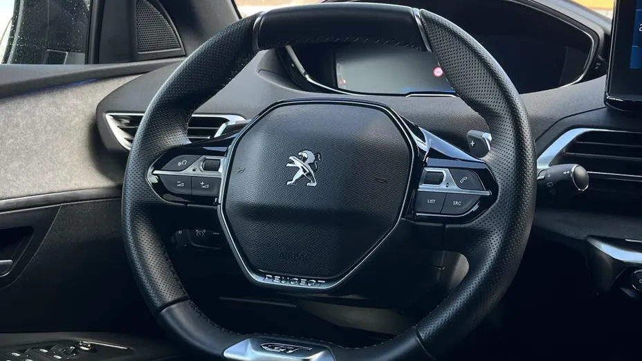 PEUGEOT 5008 5008 1.6 PureTech GT S&S EAT8