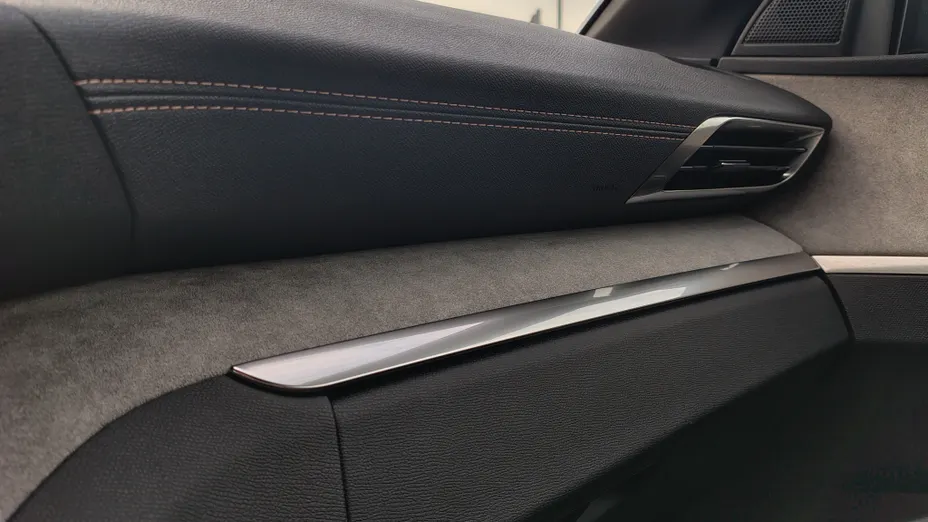 PEUGEOT 3008 3008 1.5 BlueHDi GT S&S EAT8