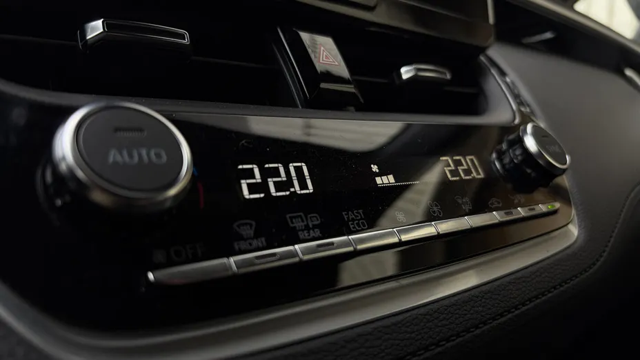 TOYOTA Corolla Cross Corolla Cross 2.0 Hybrid Style AWD