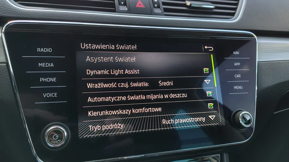 SKODA Superb Superb 2.0 TDI SCR Style DSG