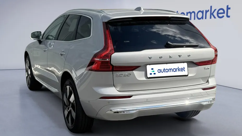 VOLVO XC60 XC60 T6 Plug-In Hybrid AWD Ultra Bright aut