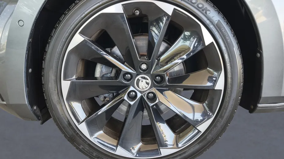 SKODA Superb Superb 2.0 TDI SCR 4x4 Sportline DSG