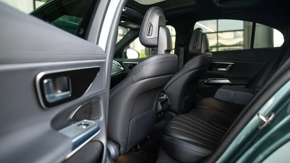 MERCEDES-BENZ E Klasa E 220 d mHEV 4-Matic AMG 9G-Tronic