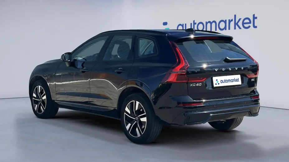 VOLVO XC60 XC60 B5 B AWD Plus Dark aut