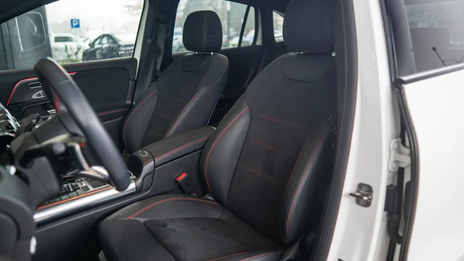 MERCEDES-BENZ GLA GLA 200 d 4-Matic AMG Line 8G-DCT