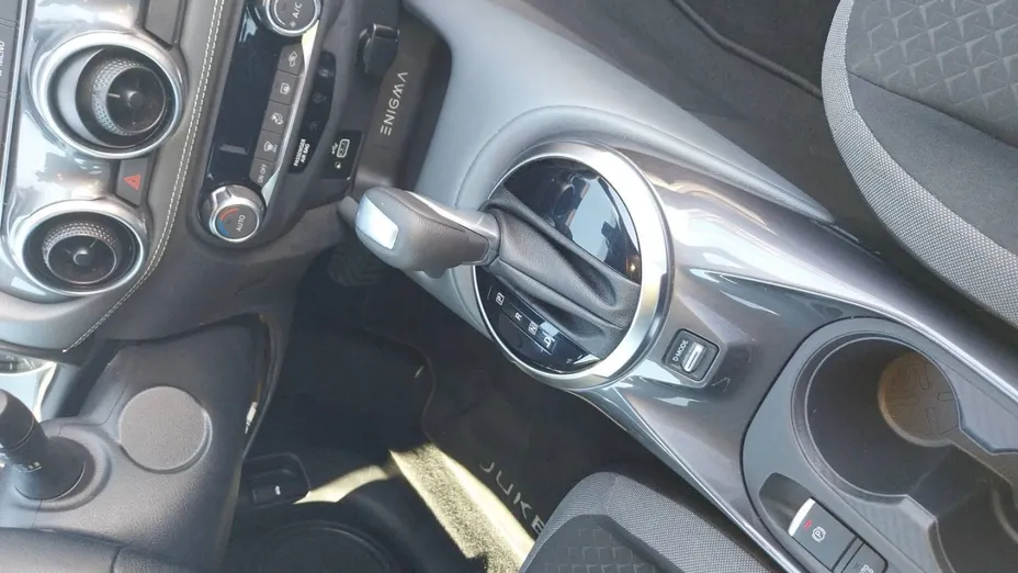 NISSAN Juke -