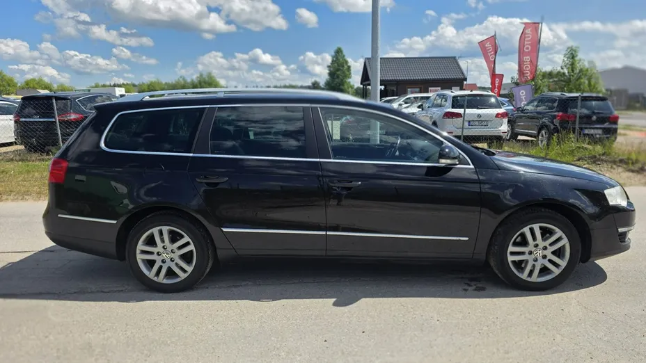 VOLKSWAGEN Passat -