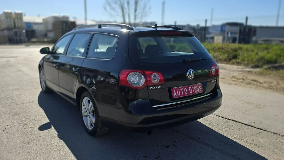 VOLKSWAGEN Passat -