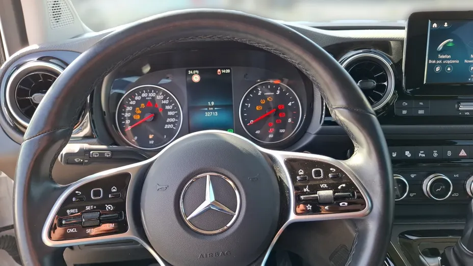 MERCEDES-BENZ T klasa T 180 d Progressive aut