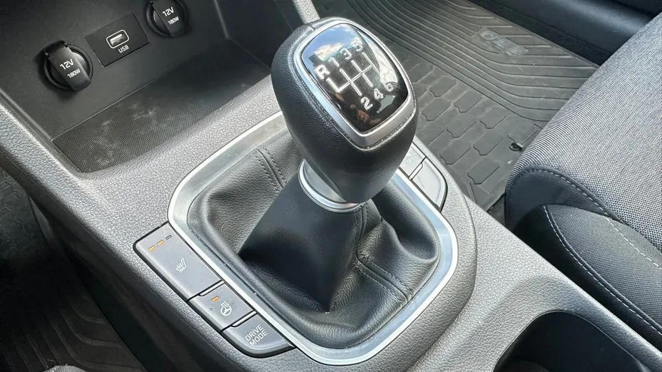 HYUNDAI i30 i30 1.5 T-GDI 48V Smart