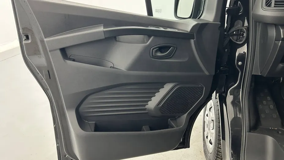 RENAULT Trafic -