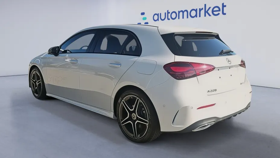 MERCEDES-BENZ A Klasa A 220 4-Matic AMG Line 8G-DCT