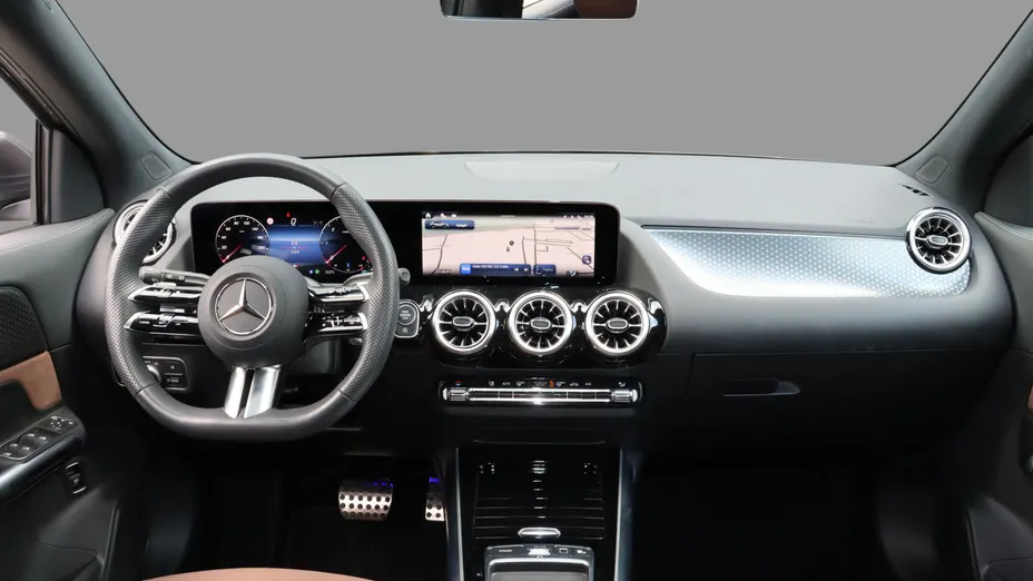 MERCEDES-BENZ GLA GLA 200 d AMG Line 8G-DCT