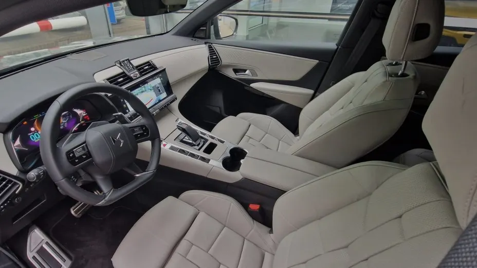 DS DS7 DS 7 1.6 E-Tense 4x4 Performance Line + aut