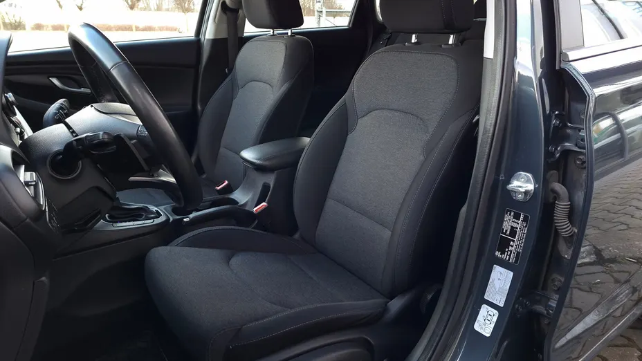 HYUNDAI i30 i30 1.0 T-GDI Smart DCT