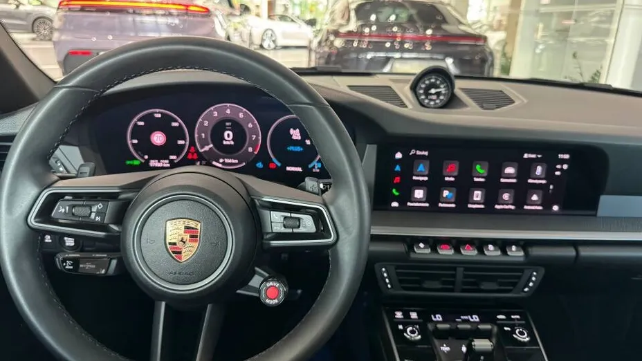 PORSCHE 911 911 Carrera