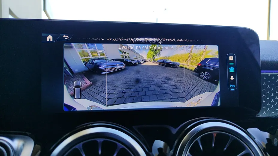 MERCEDES-BENZ GLB GLB 200 Progressive 7G-DCT