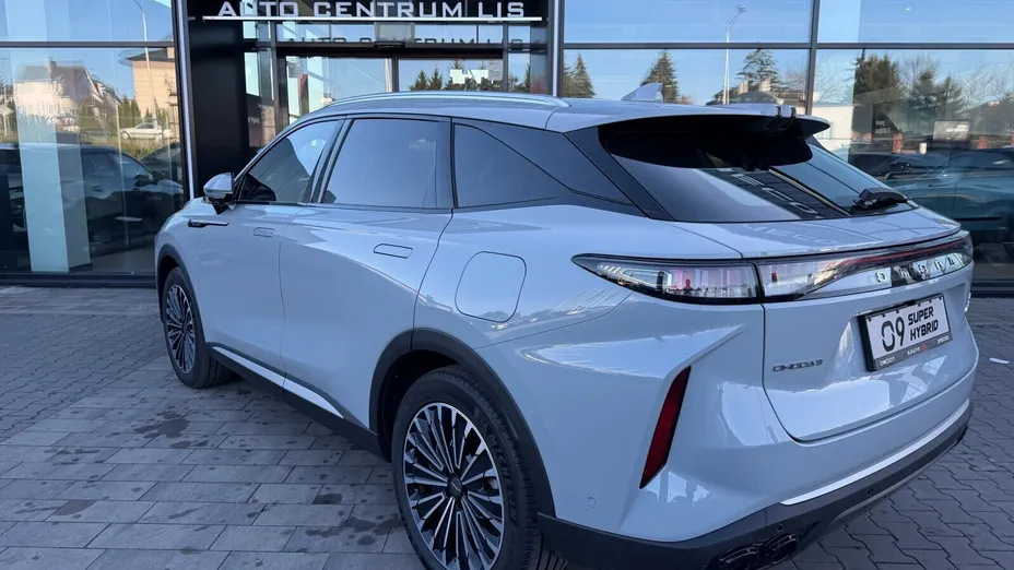 OMODA Omoda 9 Omoda 9 1.5 Super Hybrid Exclusive AWD