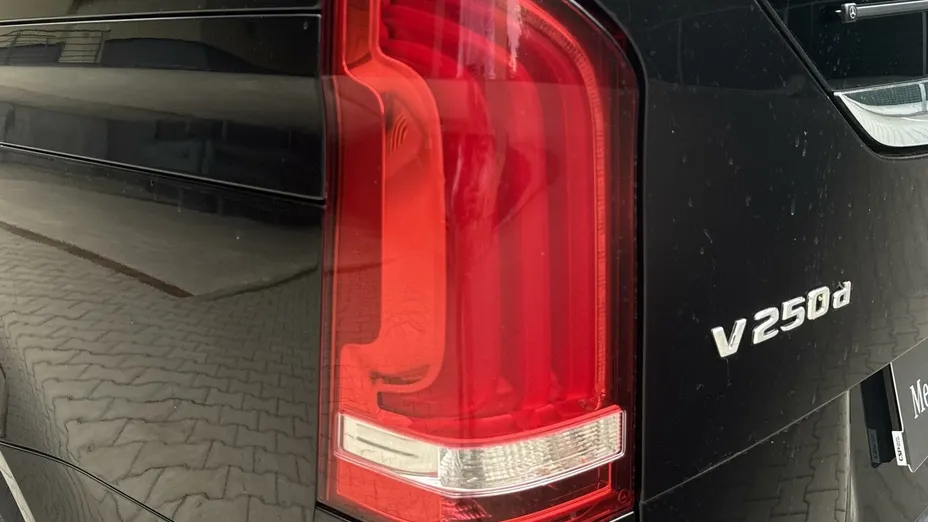 MERCEDES-BENZ V Klasa V 250 d 9G-Tronic Avantgarde (ekstra dł)