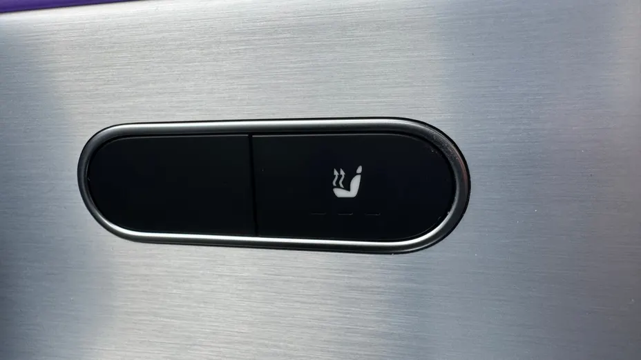 MERCEDES-BENZ CLA CLA 200 AMG Line 7G-DCT